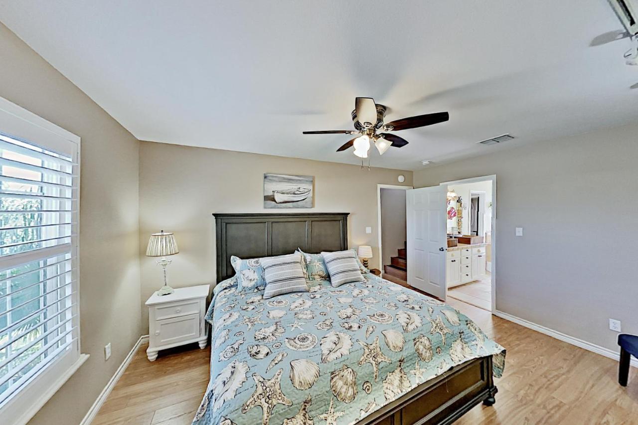 Festive Beach Retreat Rockport Exterior foto